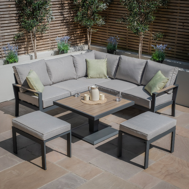 Outdoor living trends for entertaining and relaxing in style